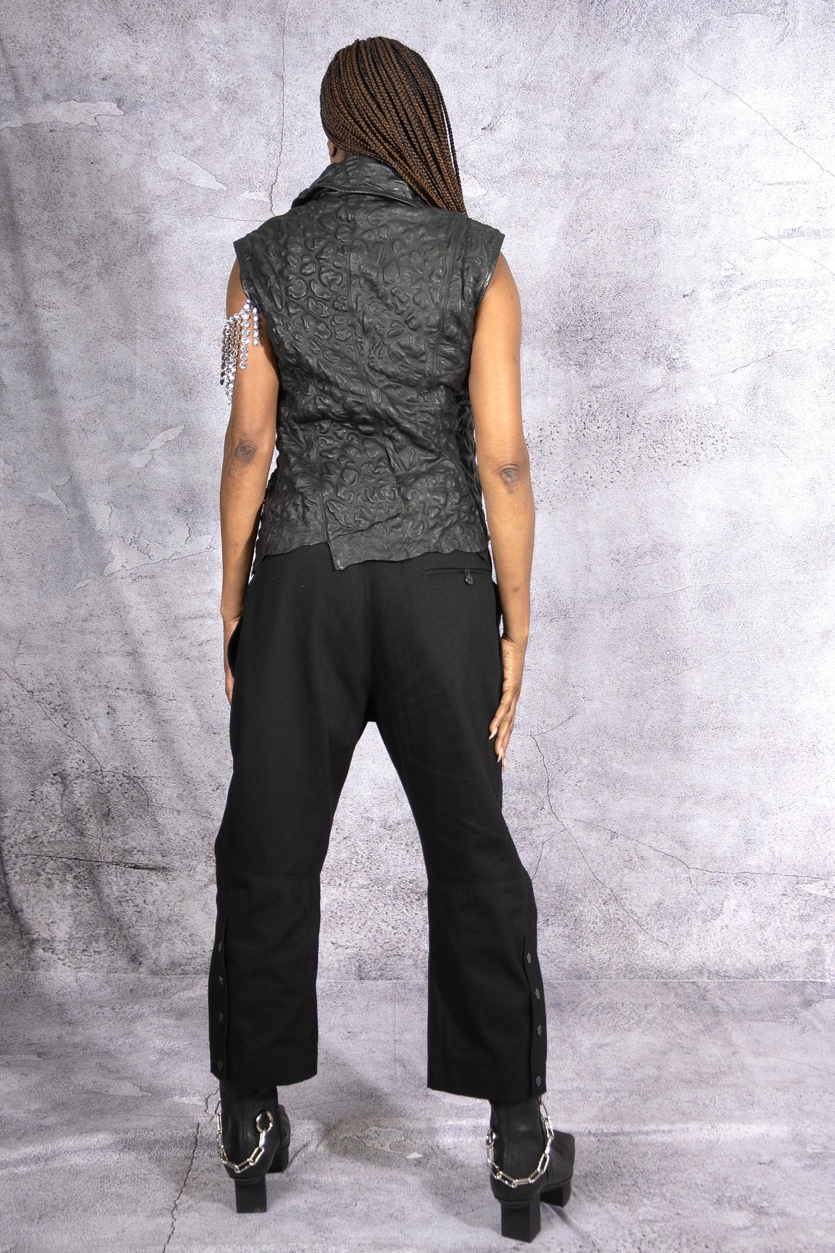 Sandrine Philippe - Vest - Leather - artisanal - Paris