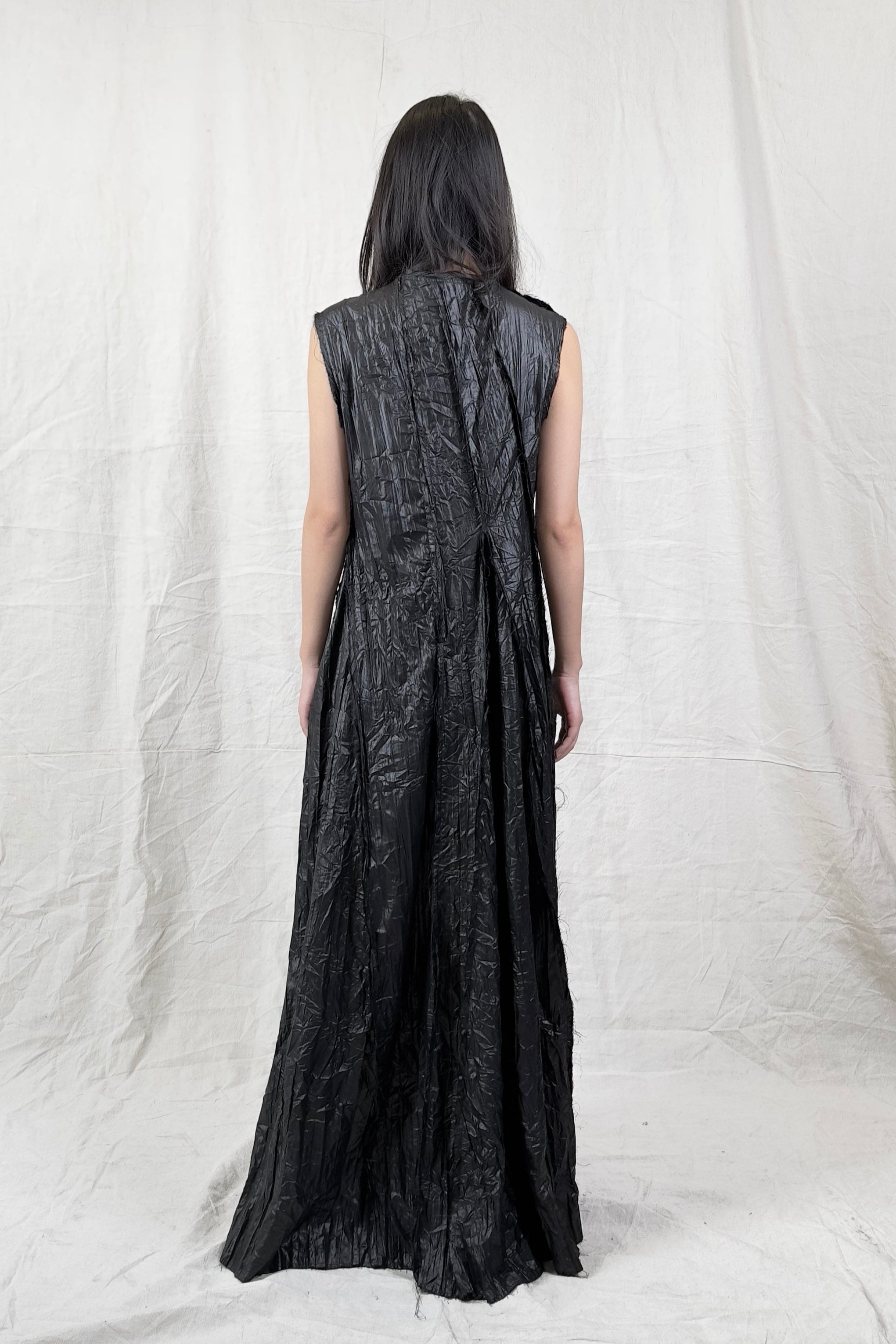 Sandrine Philippe Maxi Cotton Crumpled Schnitz Dress – Sculptural Layered Silhouette