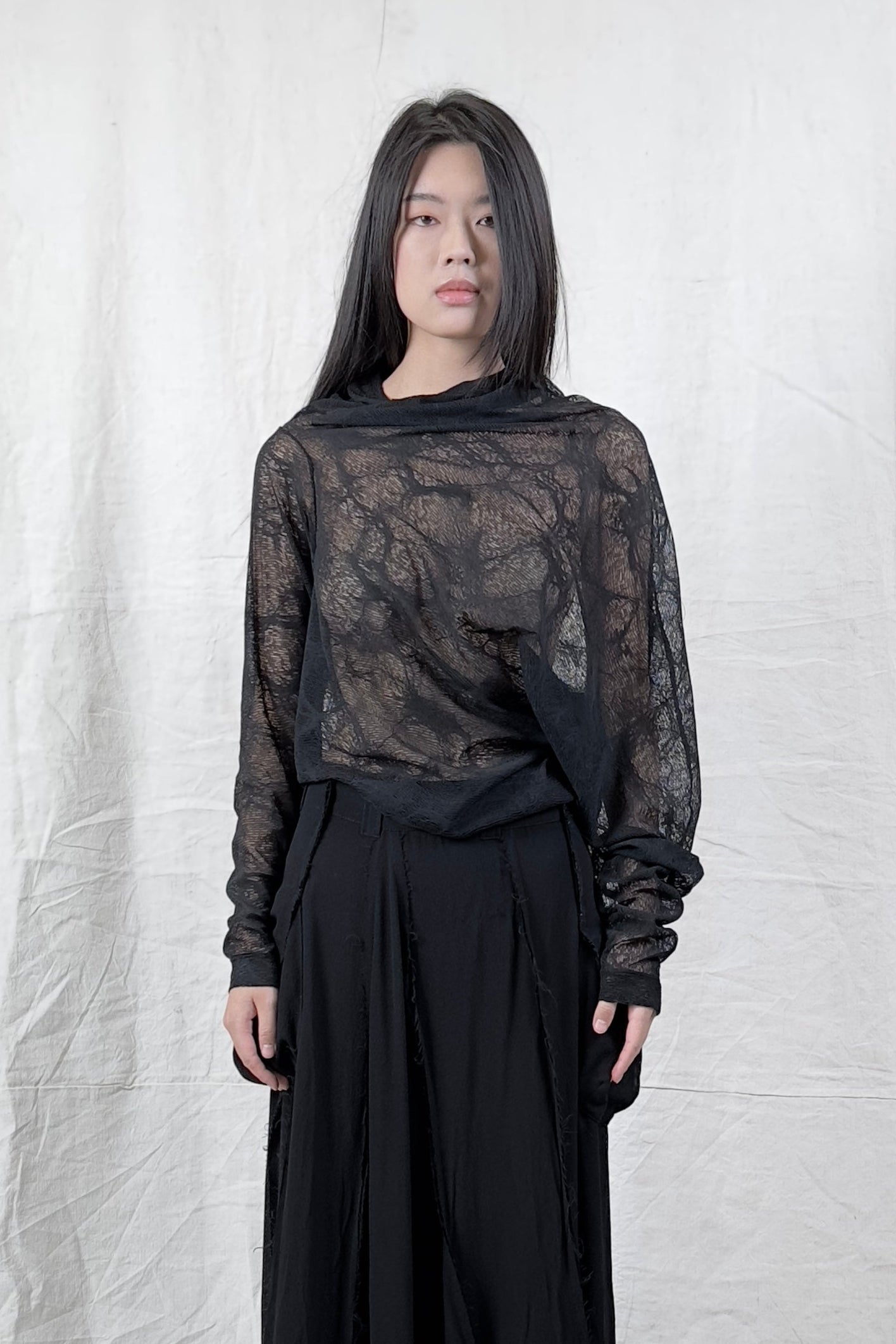 Sandrine Philippe Sheer long sleeves top - Asymmetrical deconstructed design