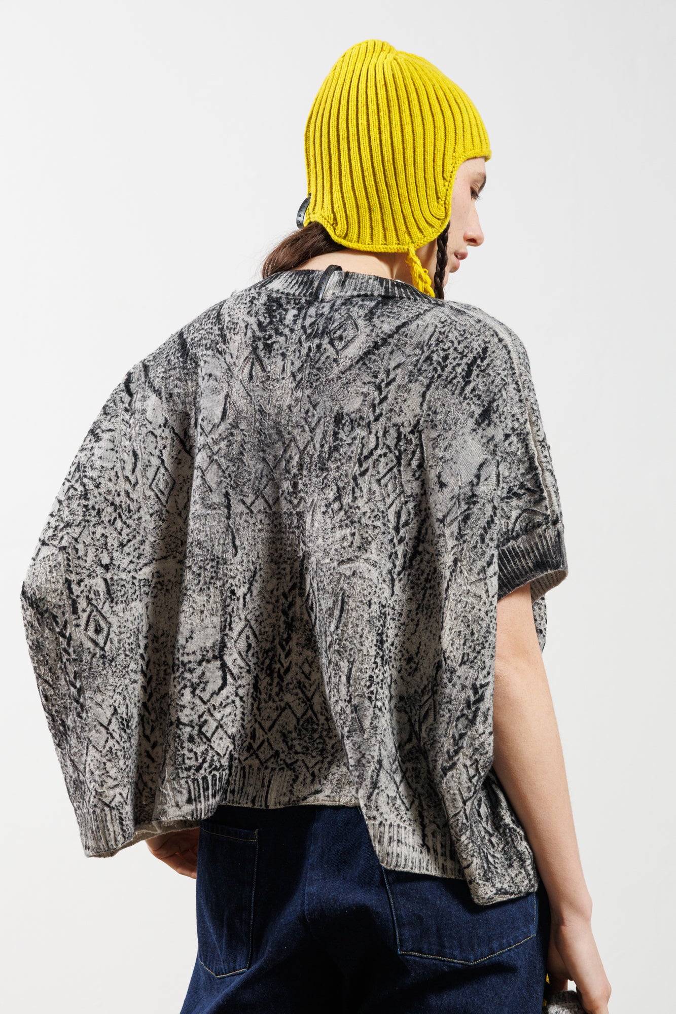 Serienumerica - Knit top - Hand painted - Extra fine Merino wool - black white - oversized