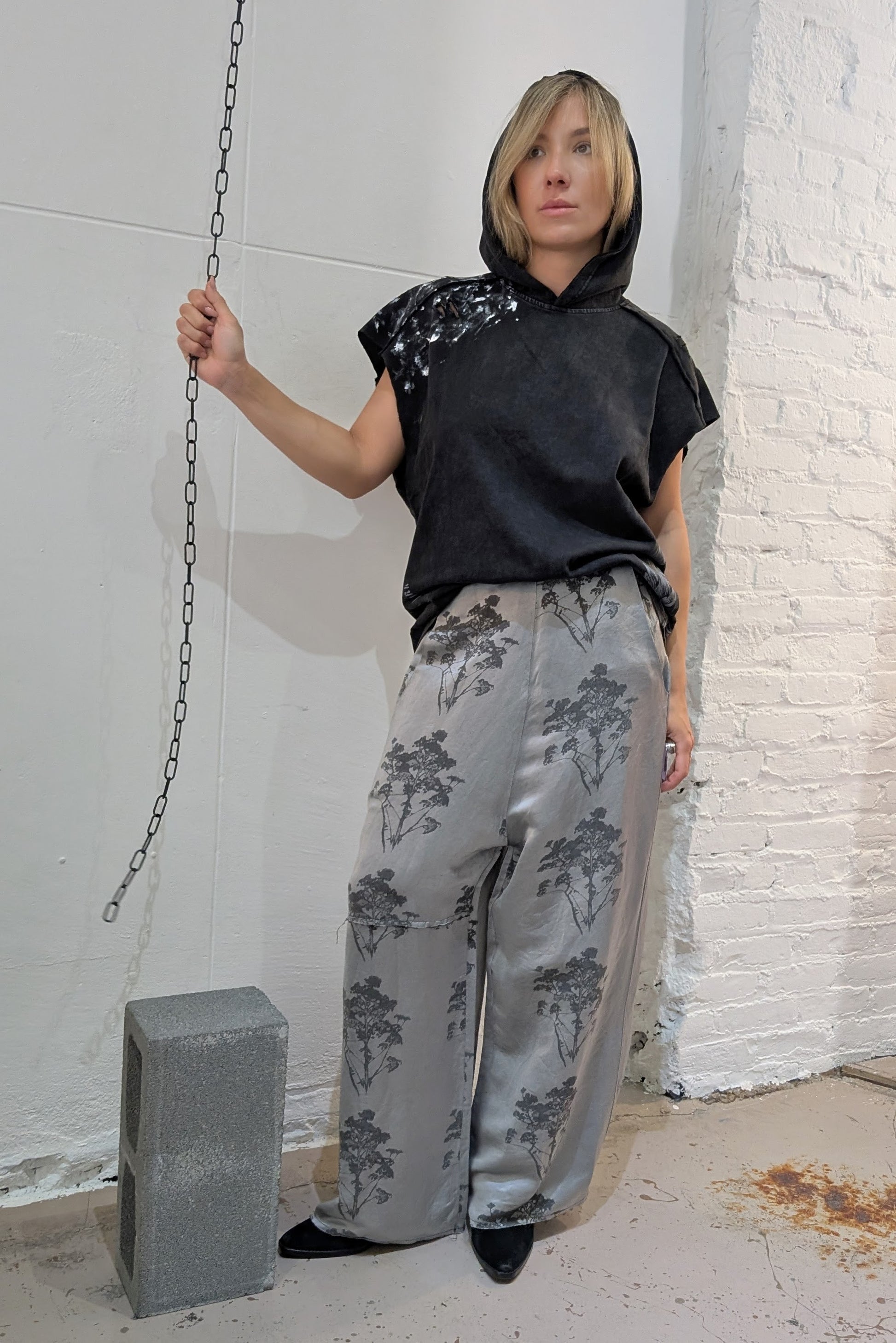 Serienumerica - Pants Trousers - Wide leg, low crotch - Floral - Linen