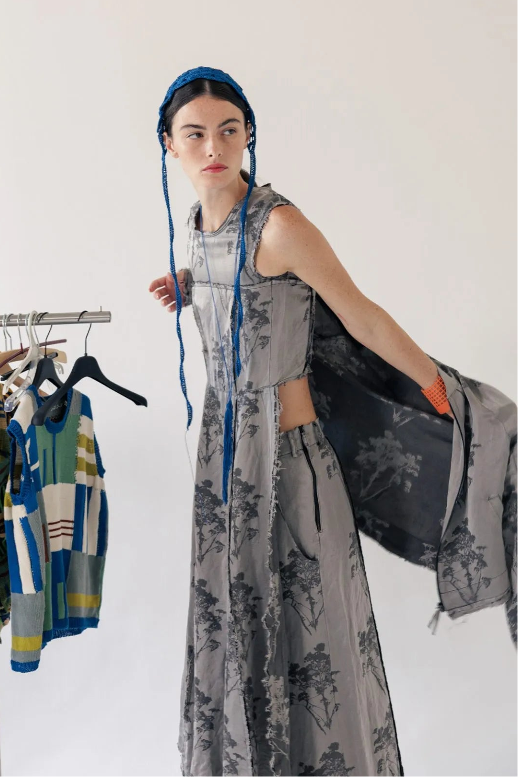 Serienumerica Apron Top - Silver Print - linen