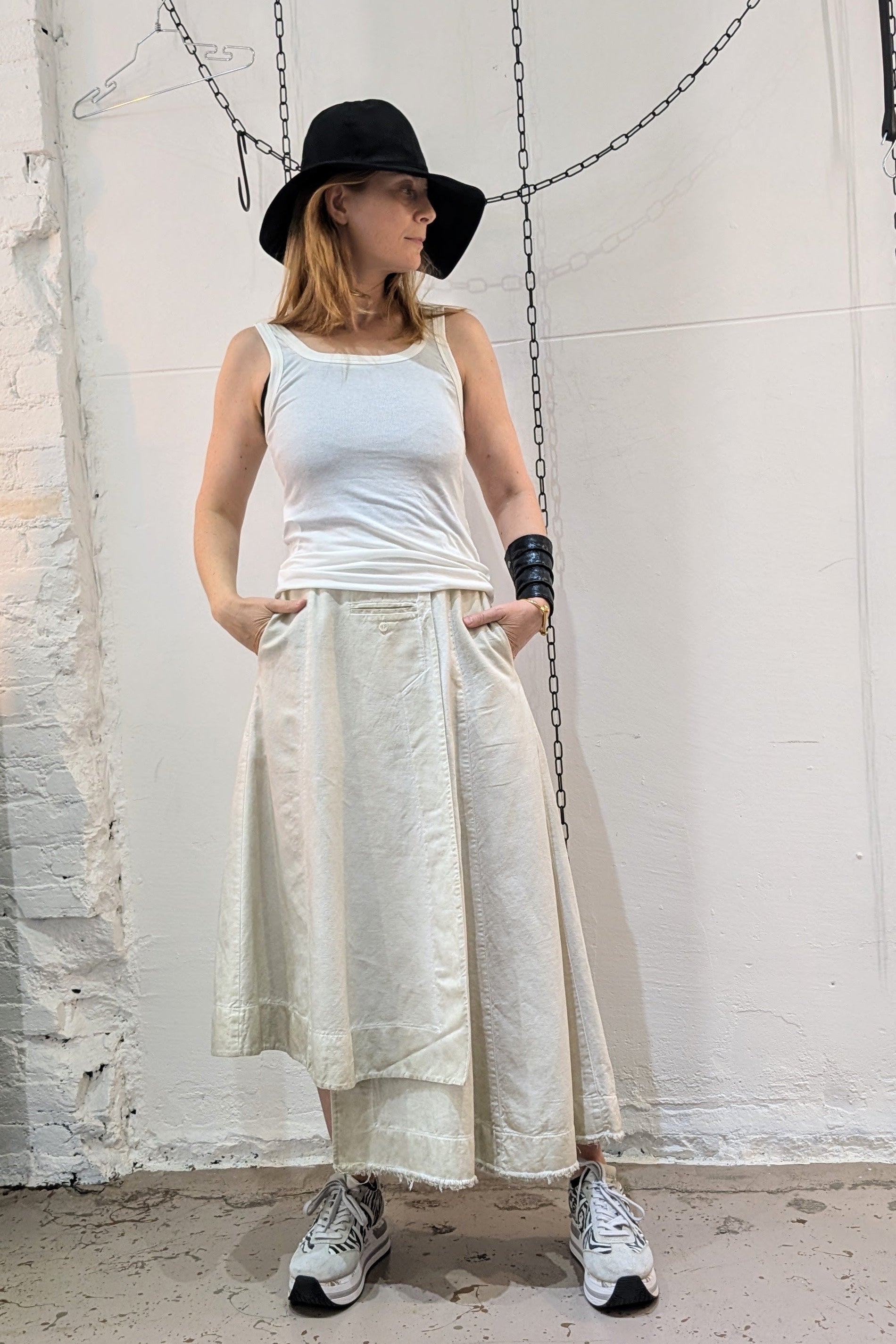 Serienumerica Cotton Skirt uneven natural