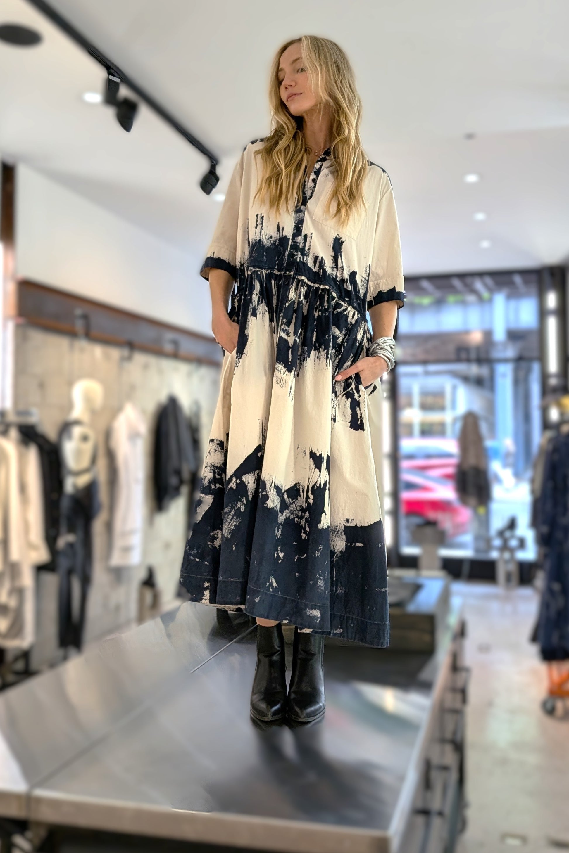 Serienumerica dress. Cotton. Long i hand-painted