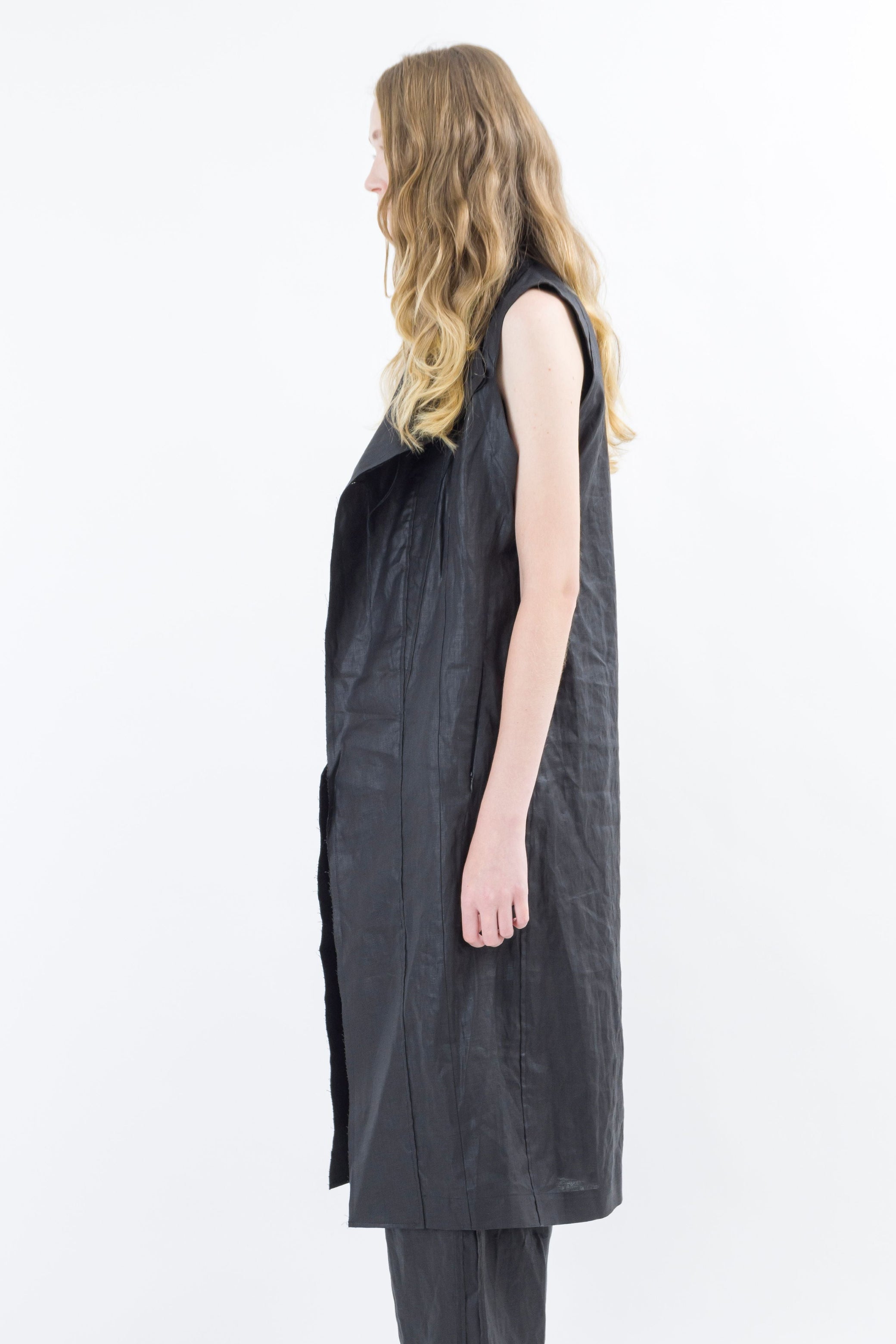 Shinyaseki Long Waxed Linen vest, Leather look, Japan, Black