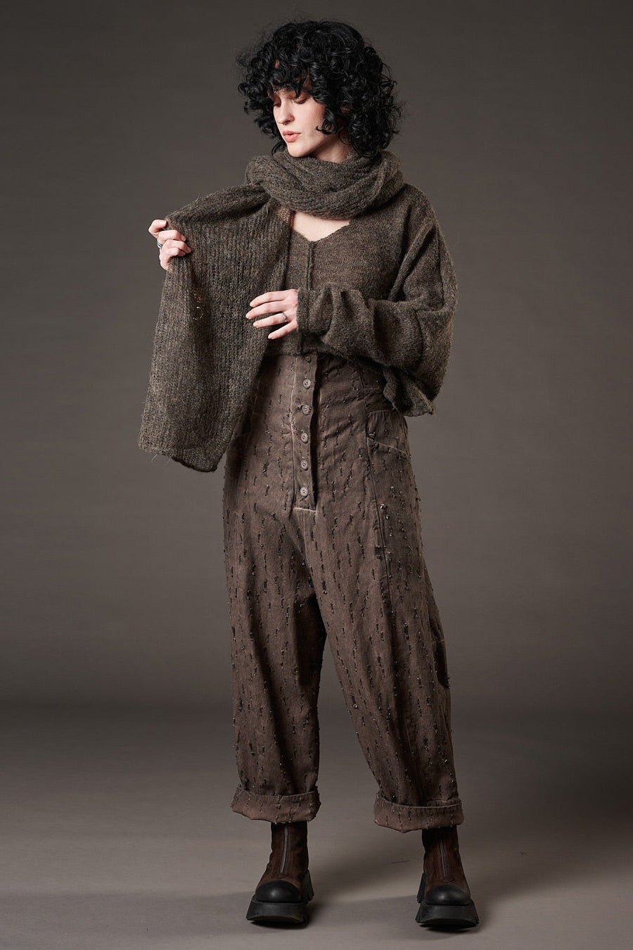 Studio B3 - High waist pants - buttons front - brown - Distressed
