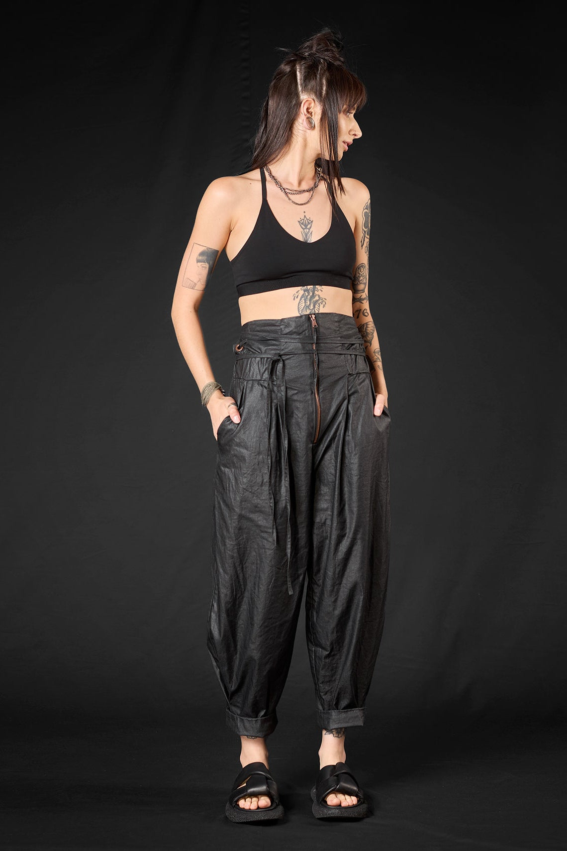 Studio B3 - Pants trousers - Coated linen, leather look, avant-garde, black