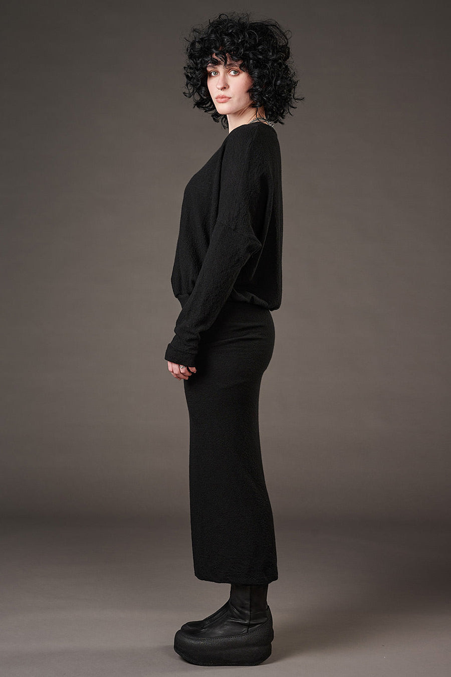 Studio B3 - dress - Maxi Midi - Fitted Bottom - Relaxed Top - Black