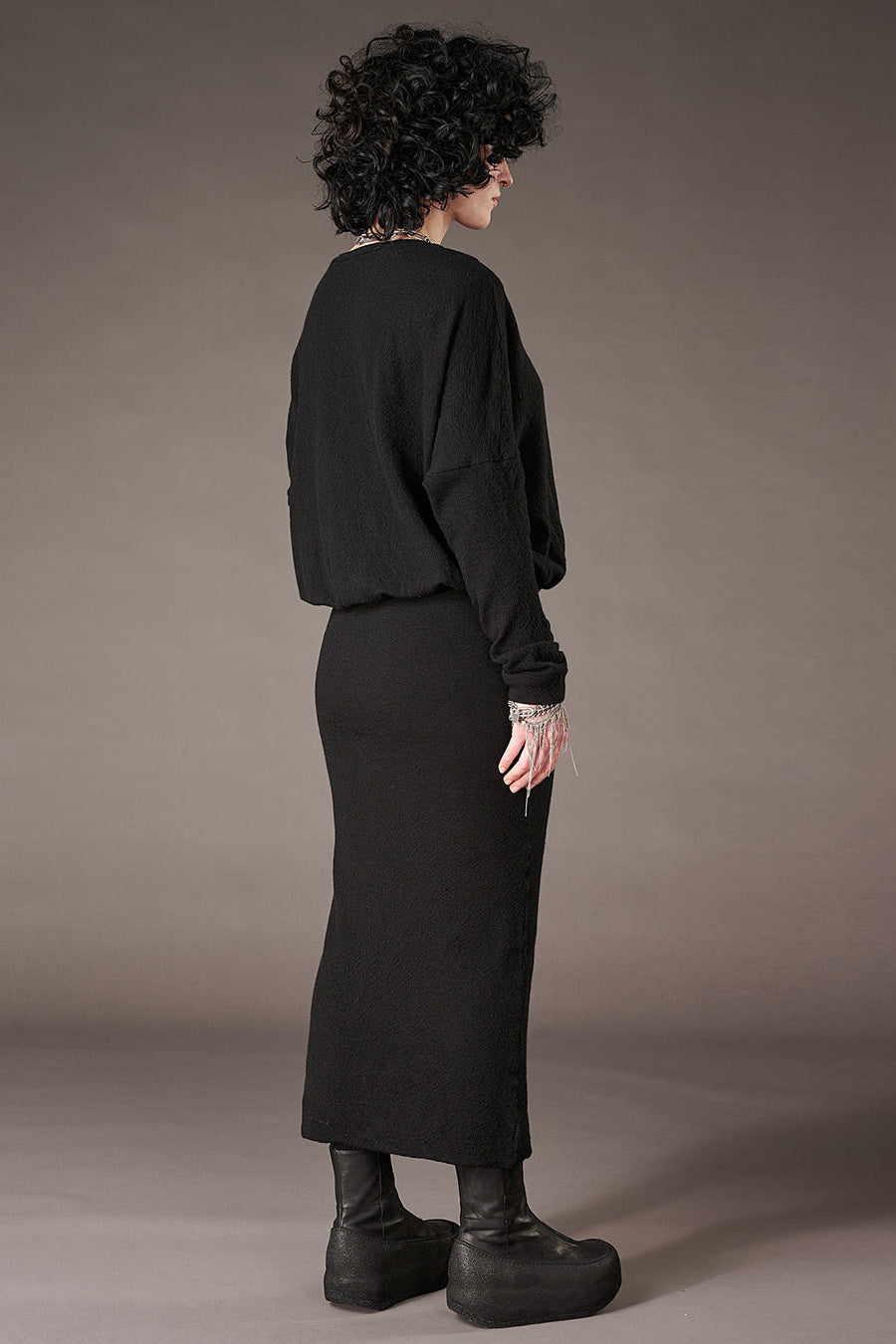 Studio B3 - dress - Maxi Midi - Fitted Bottom - Relaxed Top - Black