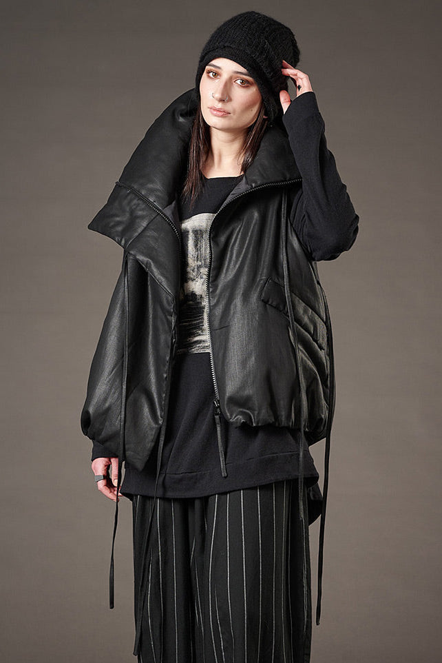 Studio B3 - padded vest - high collar - black