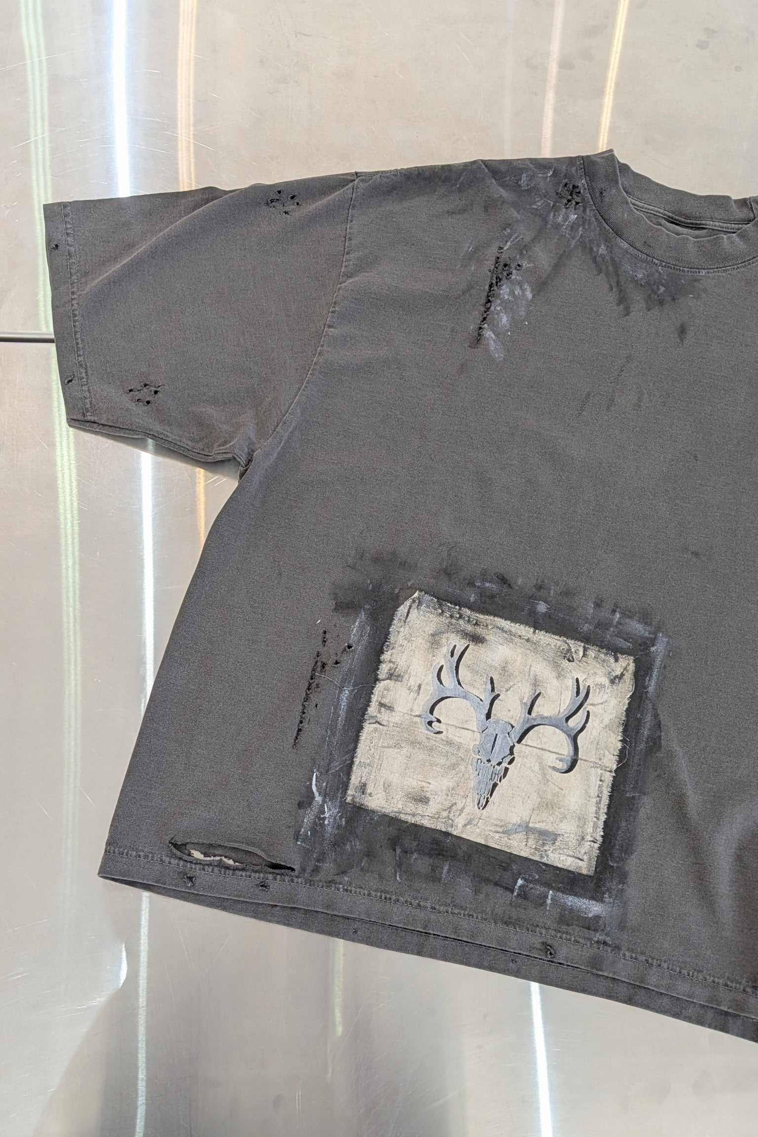 T-shirt - Organic Cotton - Oversized - Distressed - Dear head