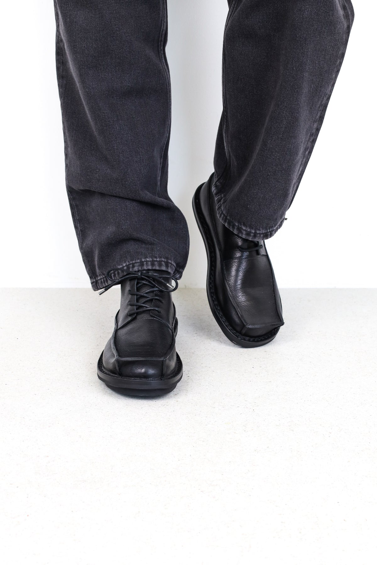 Trippen Buoy men shoes  - lace up, Derbies - Square toe - Black leather