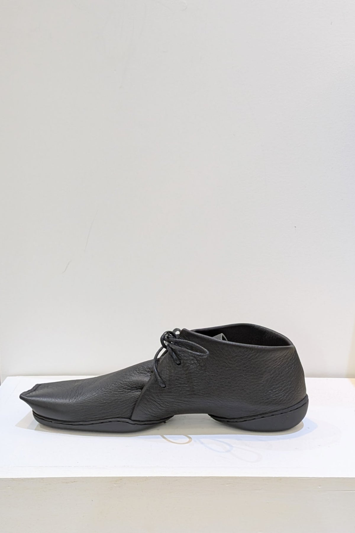 Trippen Contra shoes - Lace up - Square toe - Flat - Black leather