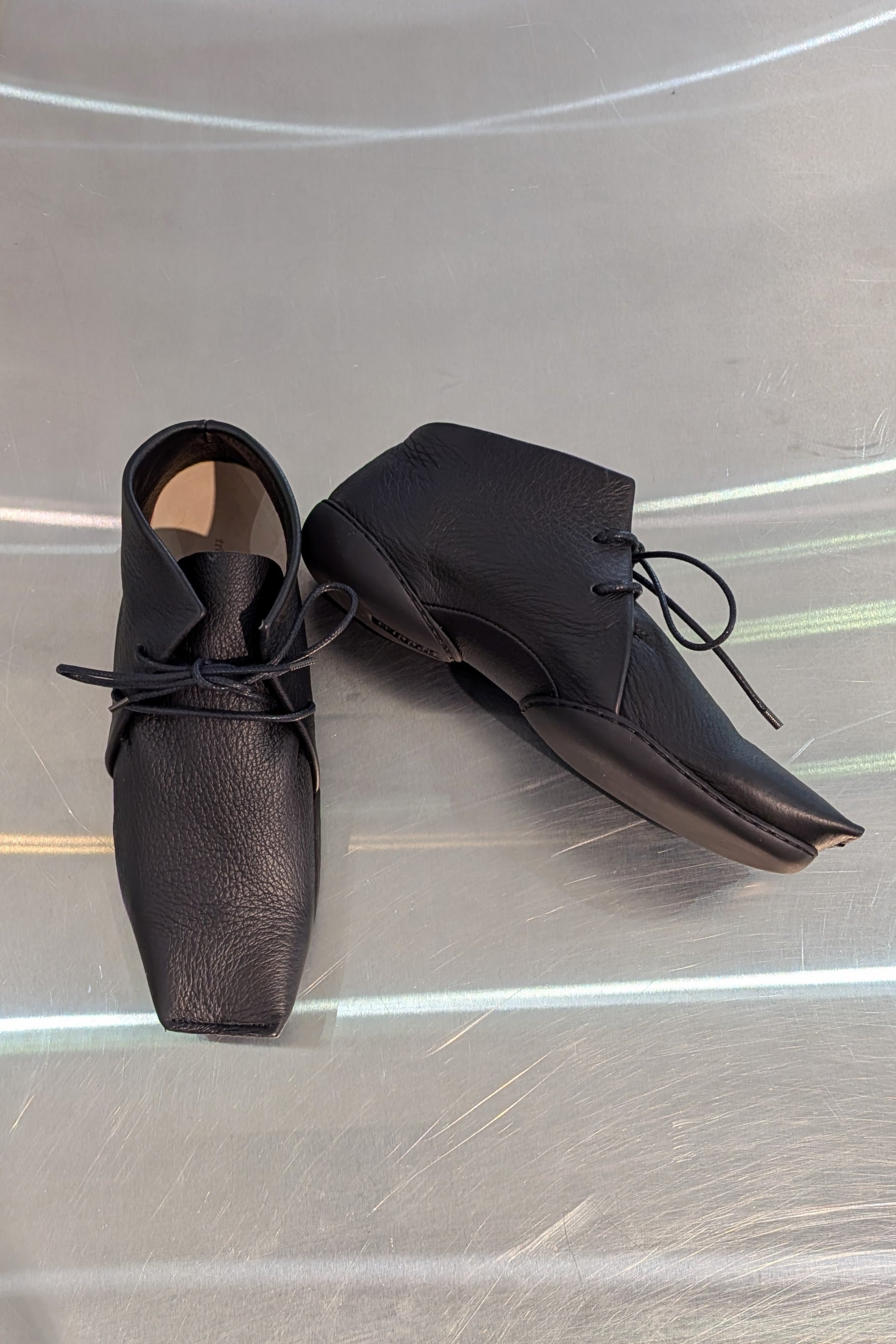 Trippen Contra shoes - Lace up - Square toe - Flat - Black leather