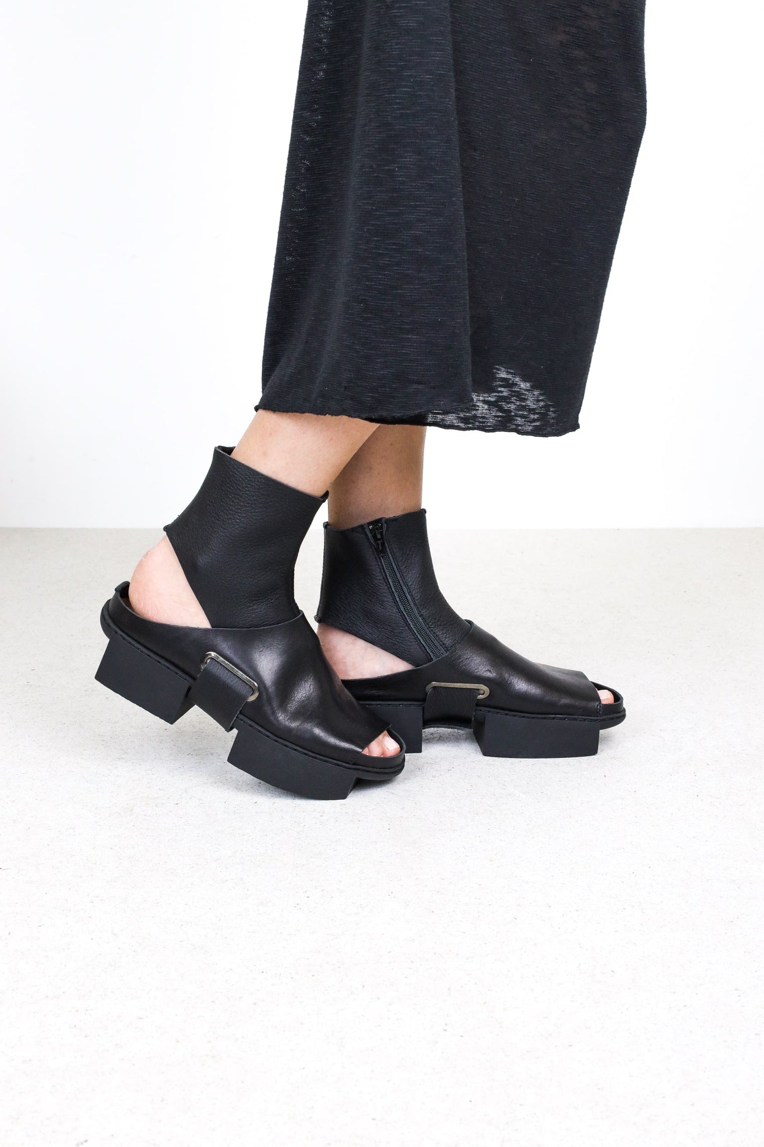 Trippen Daybreak Sandals Boots - Platform - Black