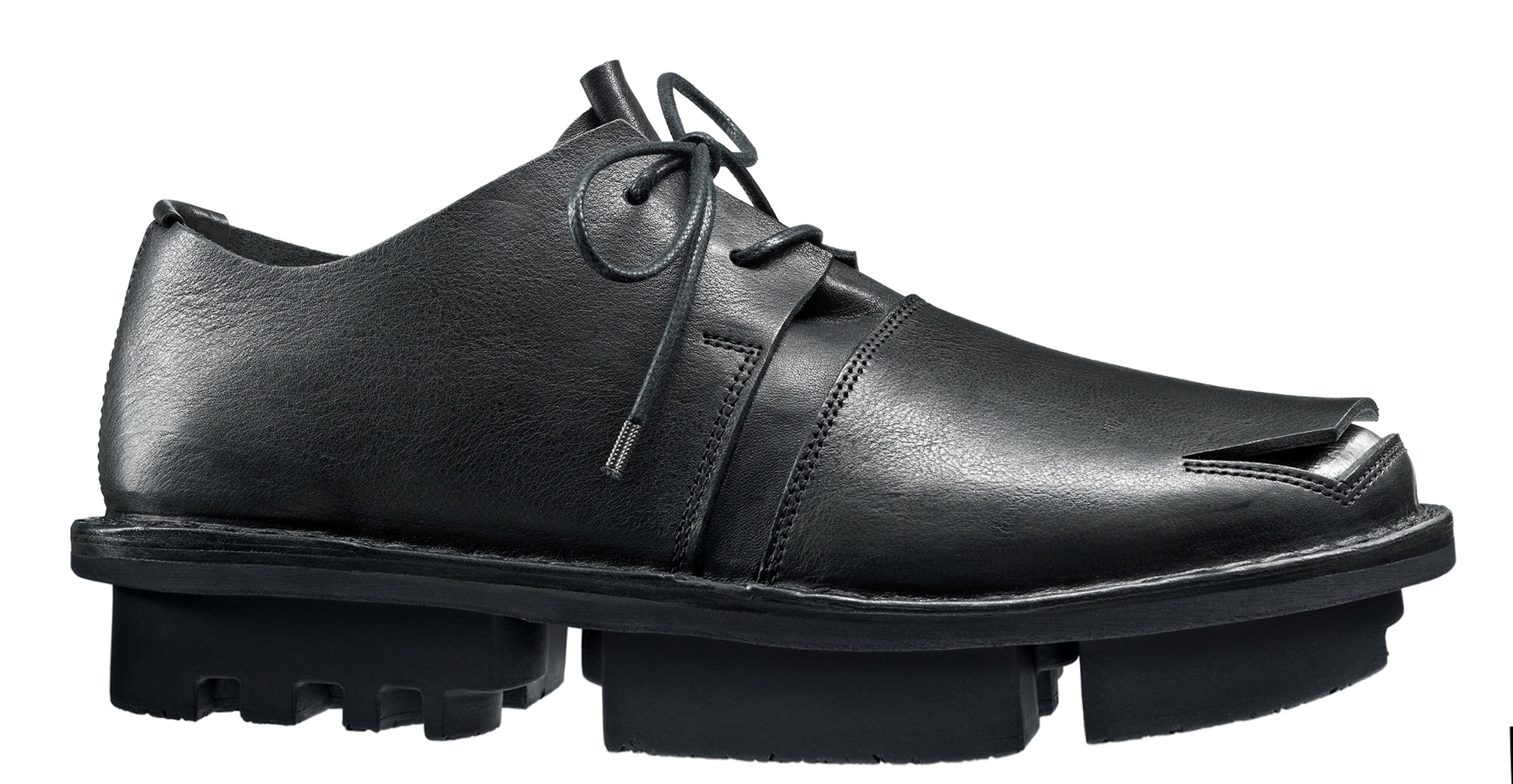 Trippen Dissect flat women Derby shoes black leather with a metallic Steel peep, perfect construction supreme comfort