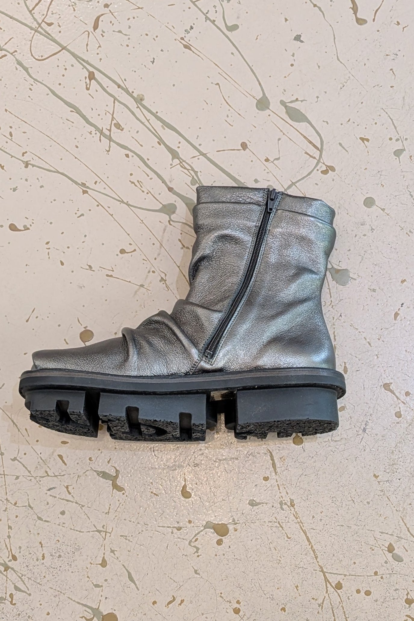 Trippen Juice flat booties metallic steel leather, square toe, side zipper total comfort, NYC LiLi The First