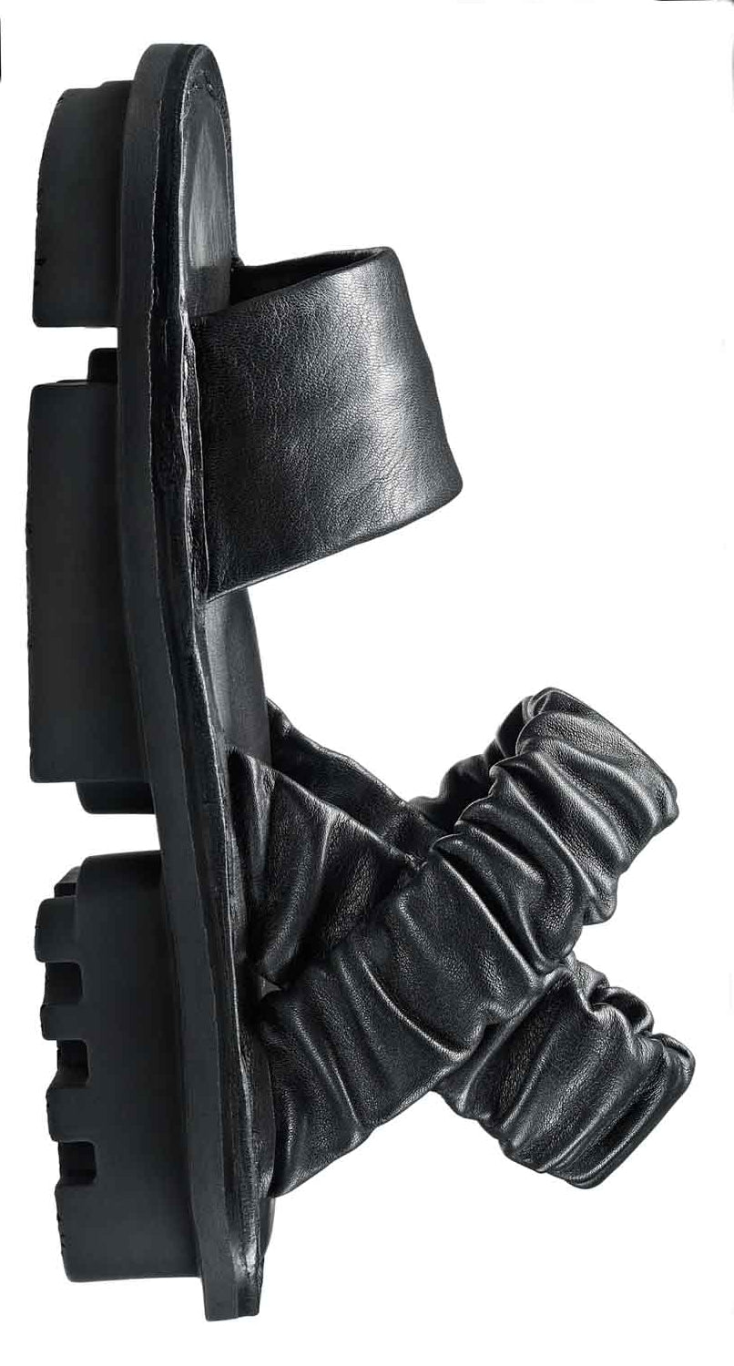 Trippen Synchron flat sandals slide on in black leather and scrunchy straps, walk in comfort
