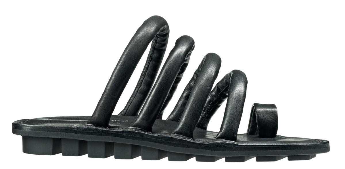 Trippen Threads Flat Thong Straps Sandal black Leather - perfect summer sandals