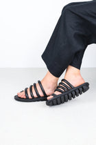 Trippen Threads Flat Thong Straps Sandal black Leather - perfect summer sandals