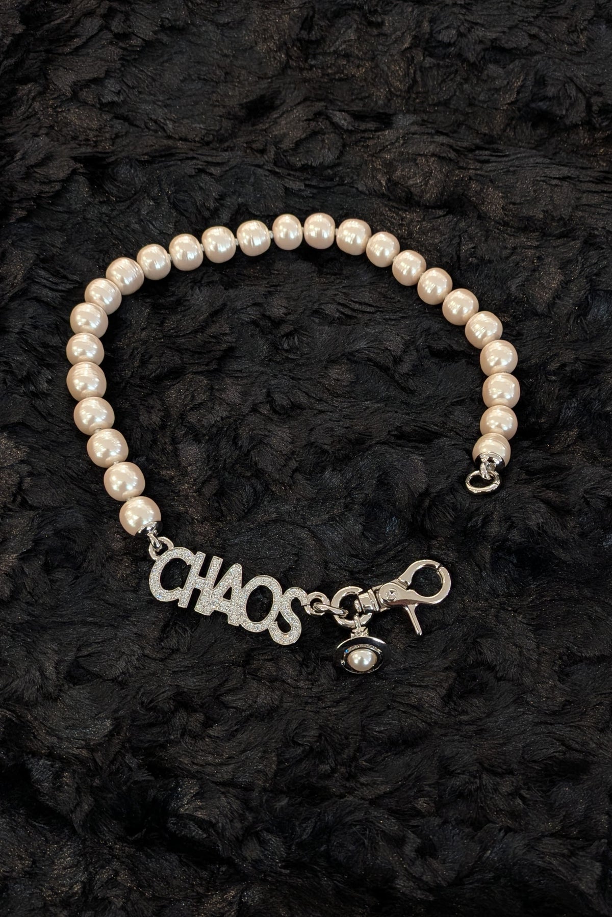 VIVIENNE WESTWOOD - NECKLACE - PEARLS - CHAOS - ORB PENDENT - NYC - LILI THE FIRST