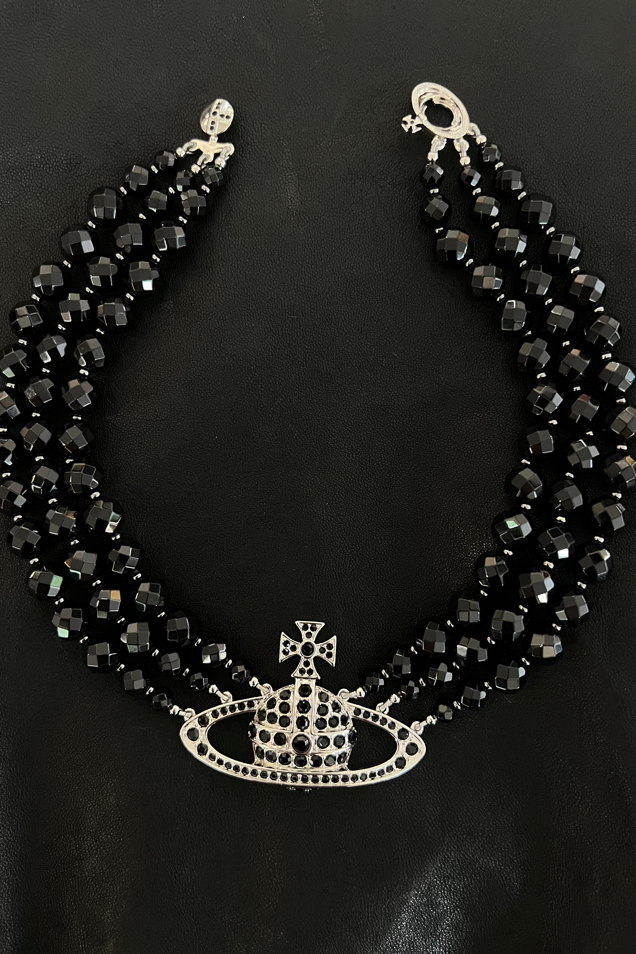 VIVIENNE WESTWOOD MESSALINE 3 ROW CHOKER BLACK AGATE LARGE ORB