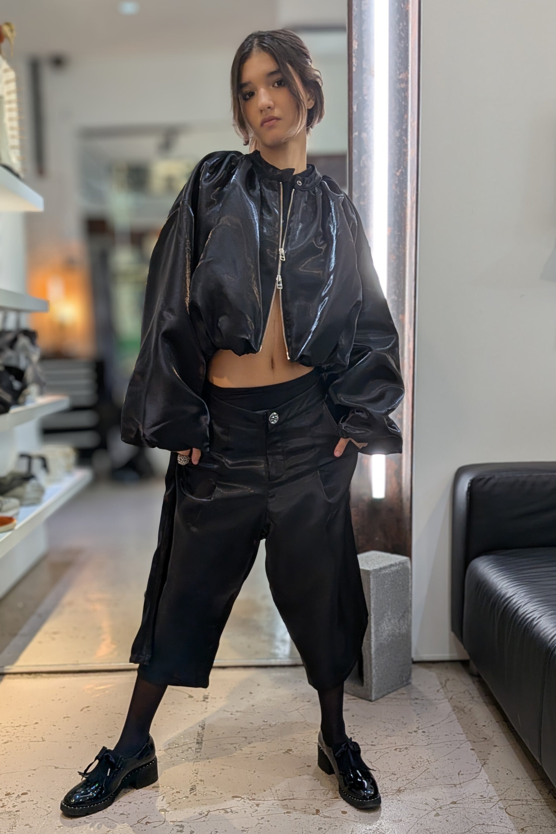 Vague black short pants liquid metal unisex