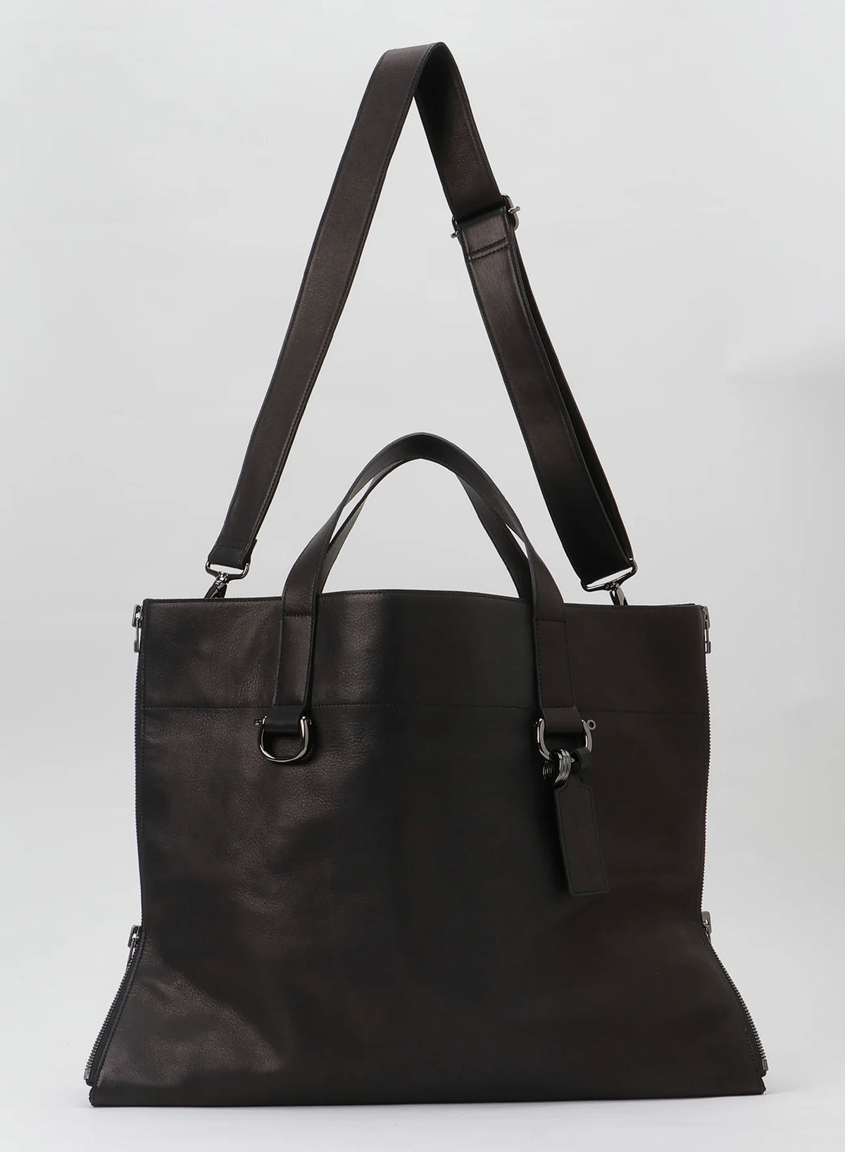 YOHJI YAMAMOTO side zip tote, laptop bag, cross body strap, black leather.