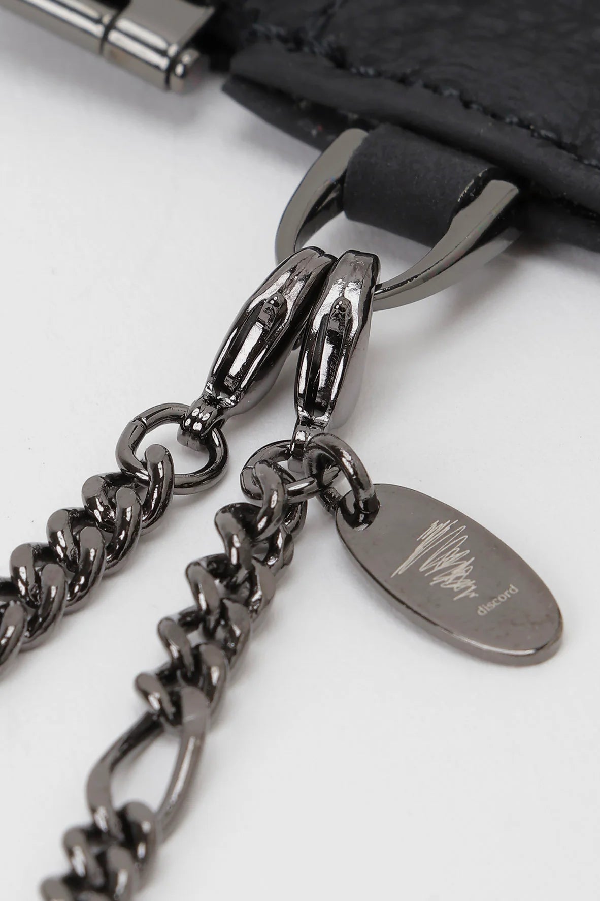 Yohji Yamamoto Discord Flat coin cards purse Pocket with a removable chain, black leather.