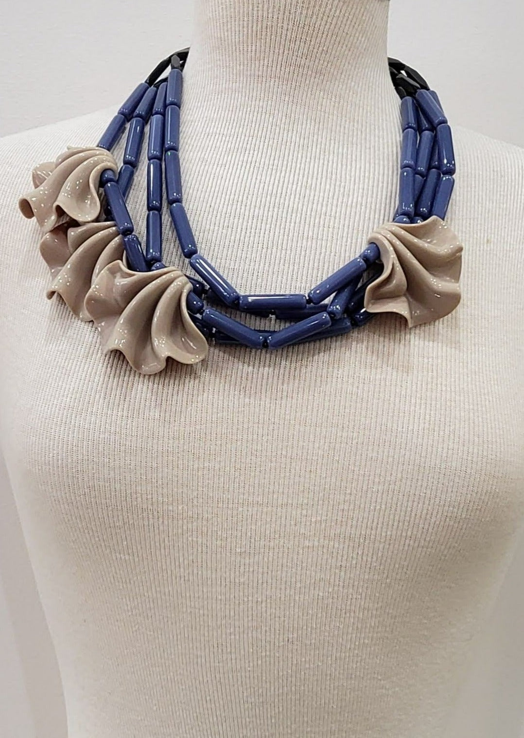 POND NECKLACE
