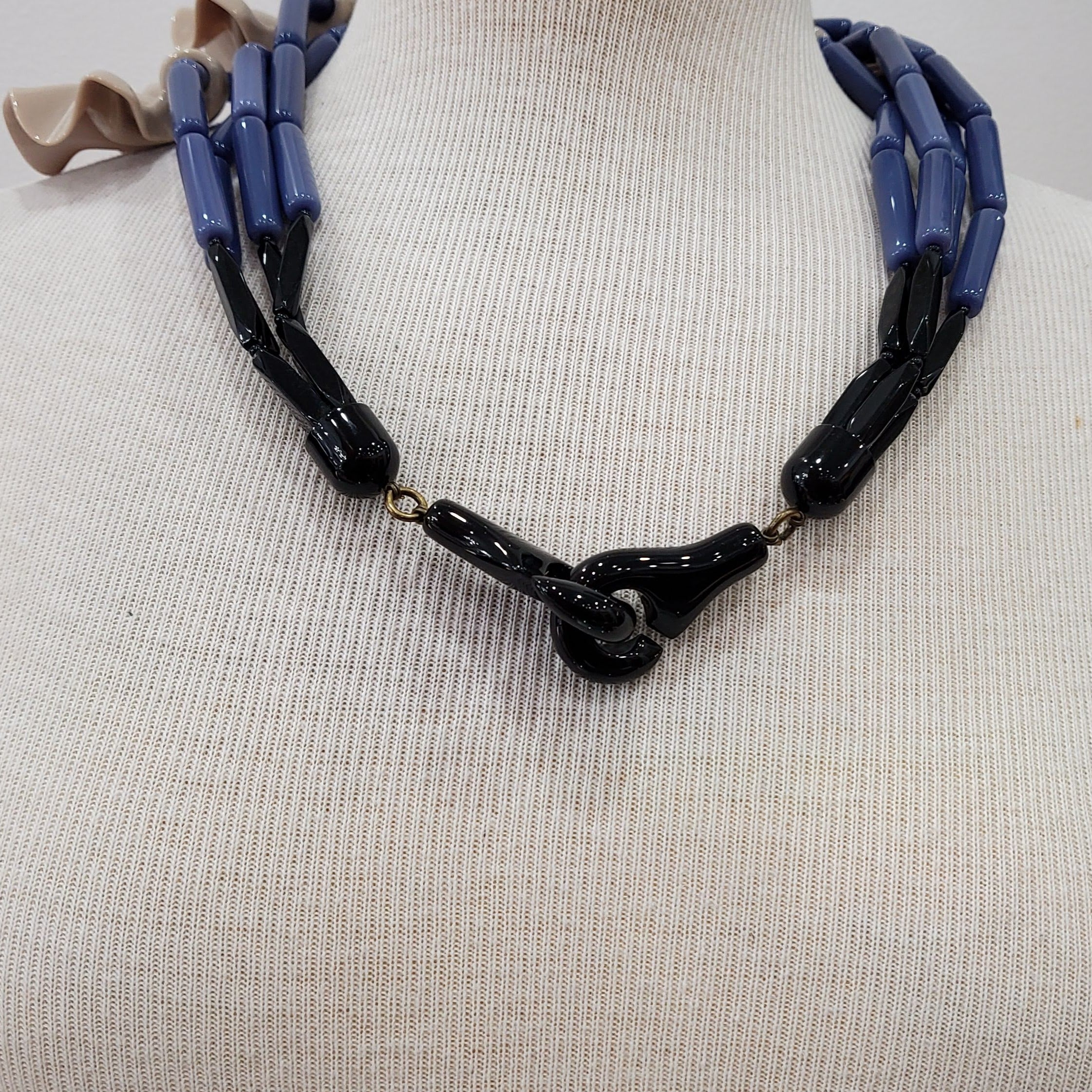 POND NECKLACE