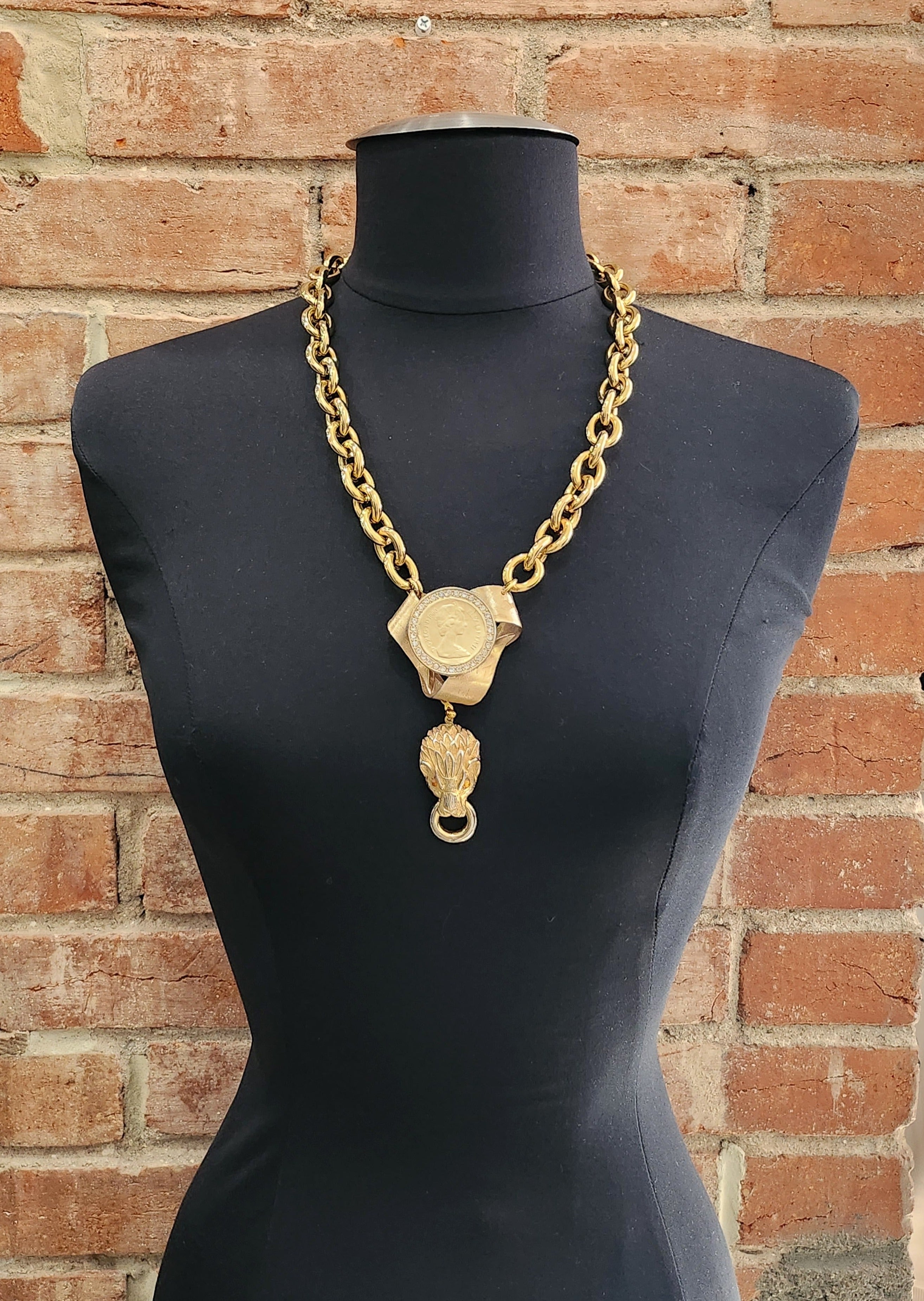 ELIZABETH NECKLACE