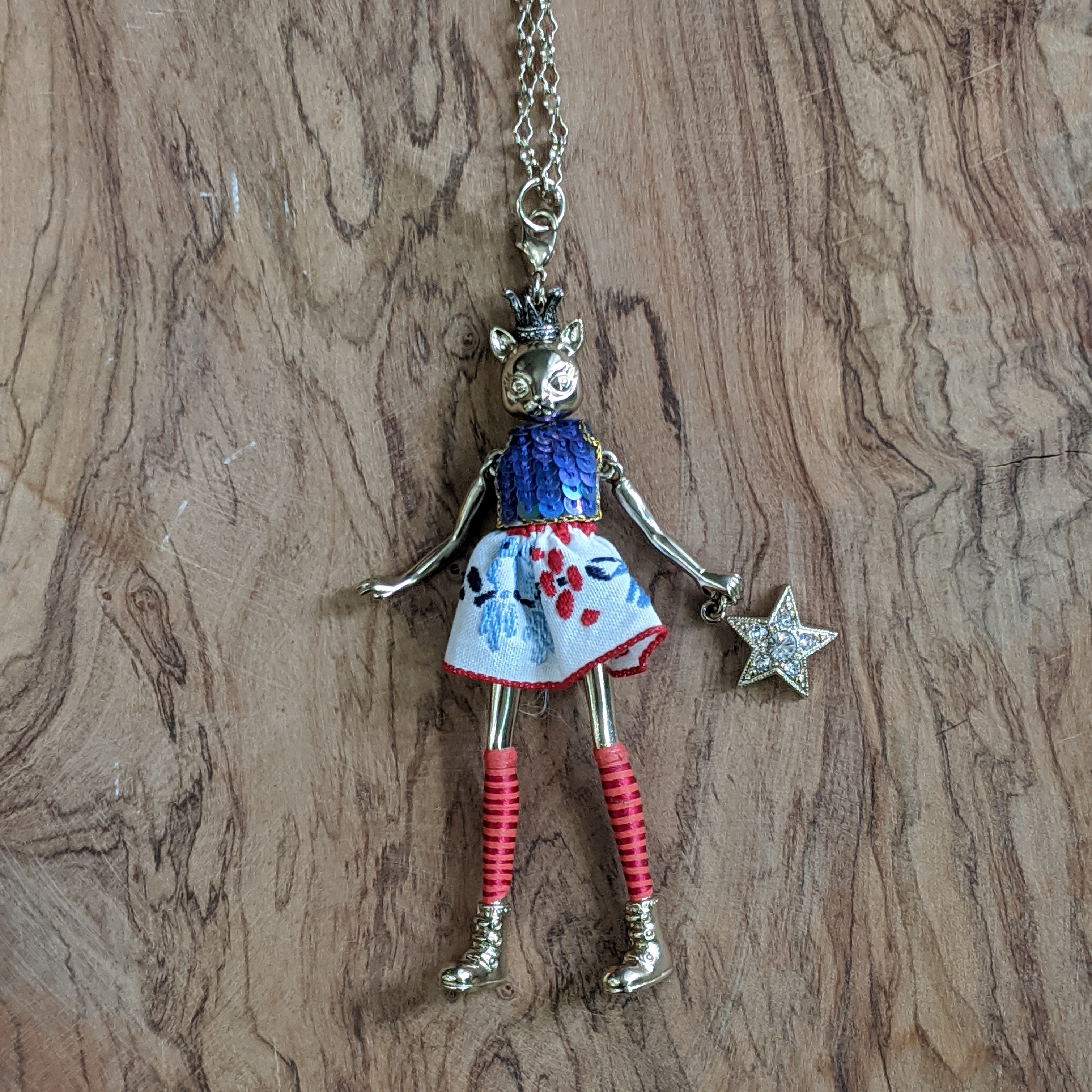 RED SOCKS KITTEN NECKLACE