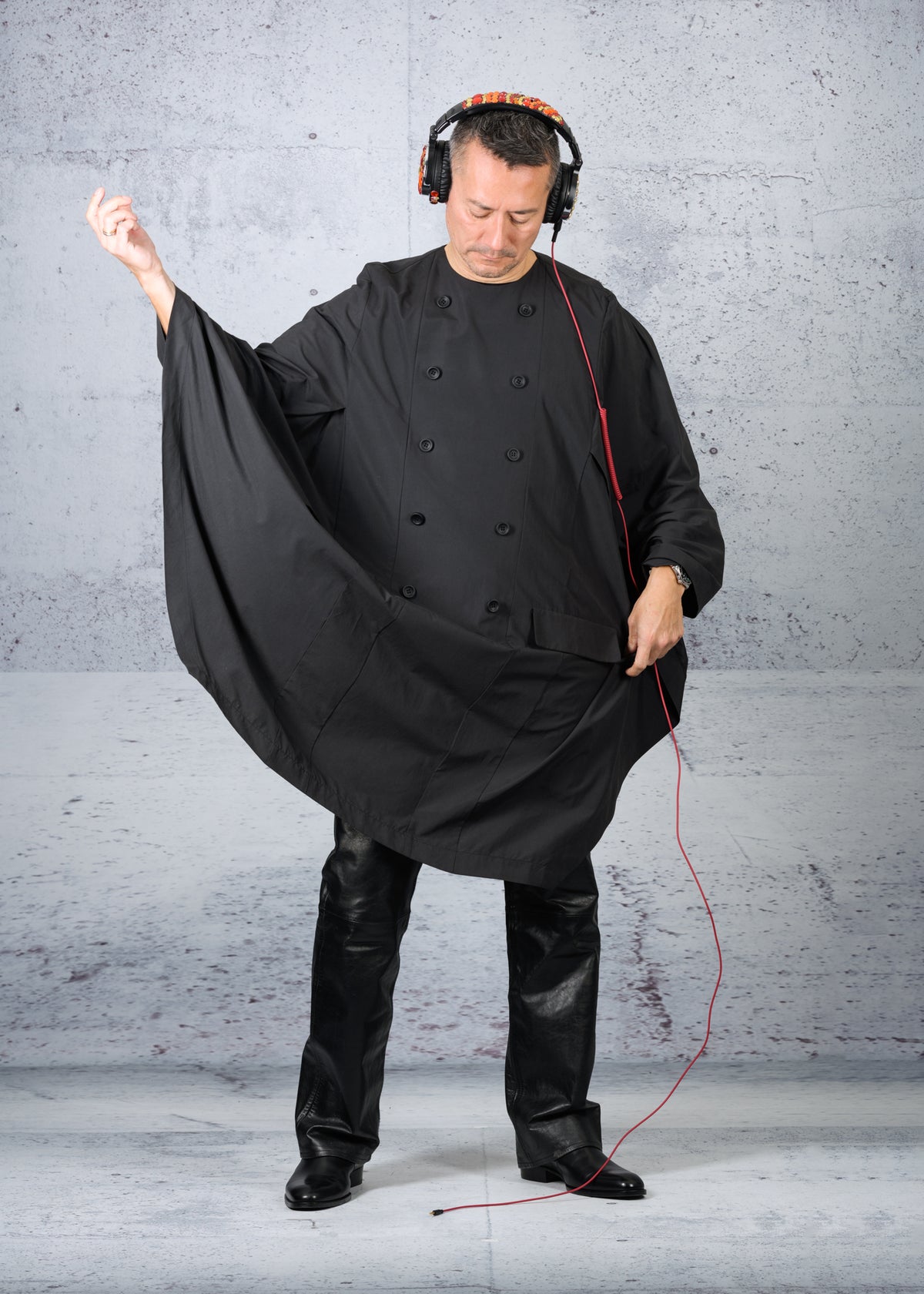 MANTELLA CAPE